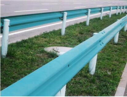 公路波形护栏板施工细节值得注意