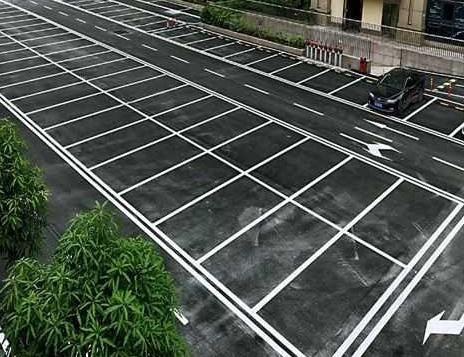 露天停车场划线应该如何选择材料
